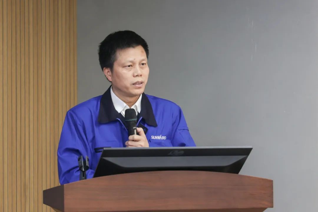 2021中国（长沙）国际工程机械设计大赛暨“设计之星”评选活动平博在线智能组“创新设计工作营”开营啦！