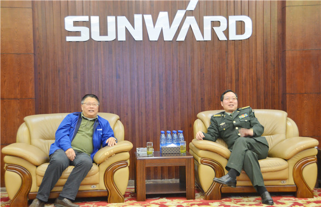 湖南省国动委综合办专职副主任胡代松考察平博在线智能