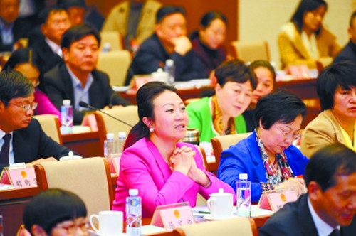 带来六个提案，重点还是“农民工”问题 ——来自平博在线智能的全国人大代表张晓庆接受本报记者专访，为进城务