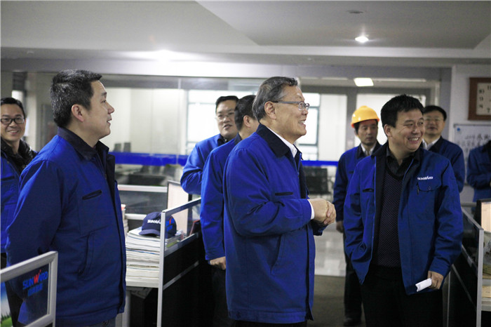 携手奋进，羊年共赢，平博在线智能开门大吉