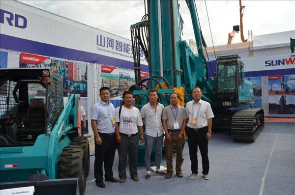 平博在线智能闪耀第四届亚欧博览会