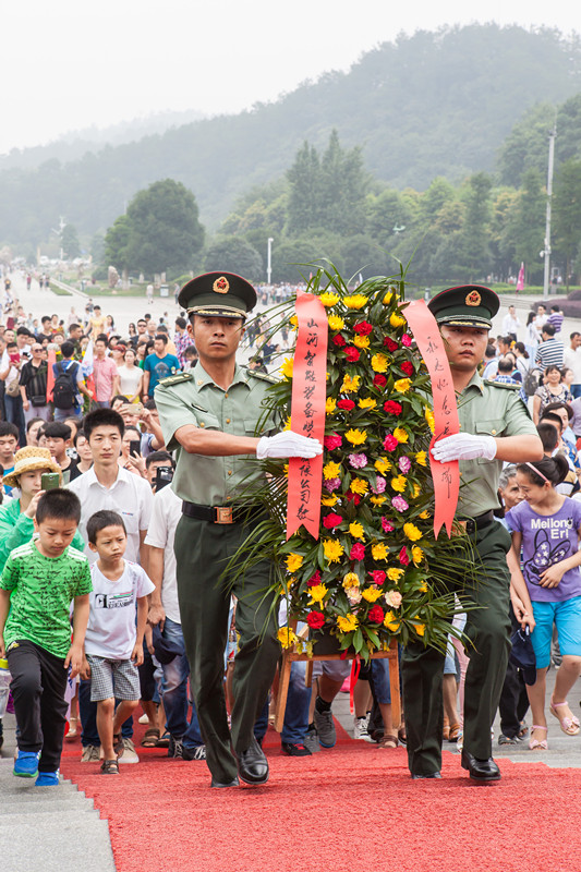 开挖机，坐游艇、飞机 平博在线智能开展员工家属开放日活动