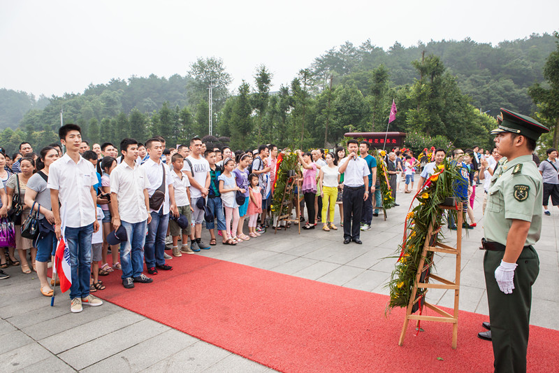 开挖机，坐游艇、飞机 平博在线智能开展员工家属开放日活动