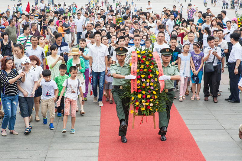 开挖机，坐游艇、飞机 平博在线智能开展员工家属开放日活动