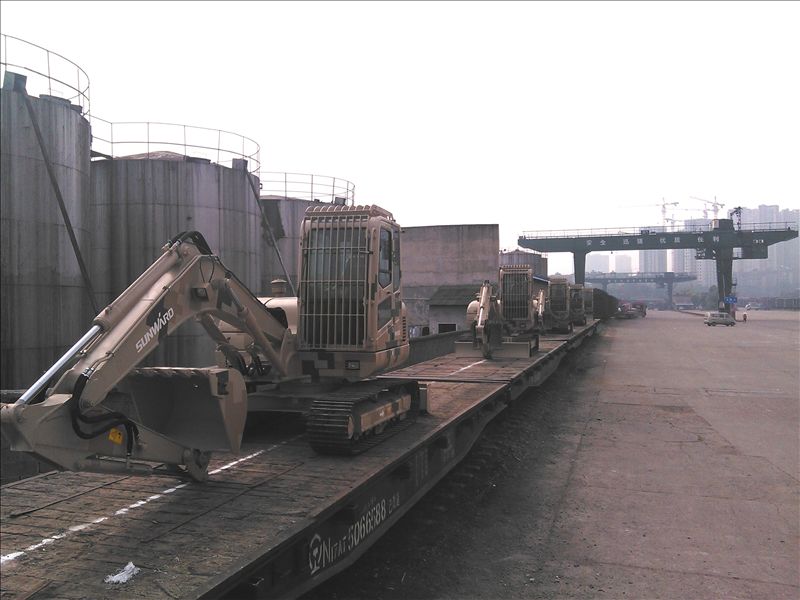 平博在线智能SWE80E-G高原型挖掘机正式列装献礼国庆