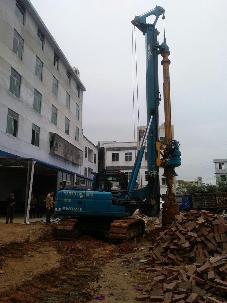 平博在线智能中小型旋挖钻机助力美丽乡村建设