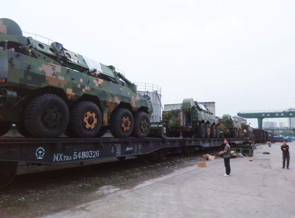 平博在线智能SW2105工程车顺利交付部队