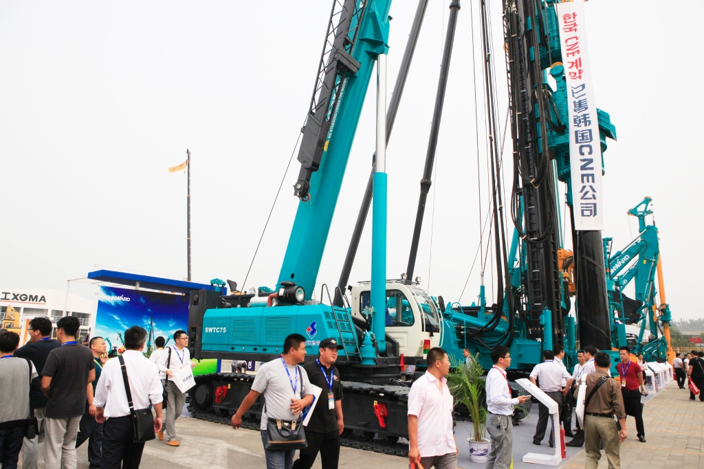 新品、精品、星品齐聚 平博在线智能闪耀BICES 2015