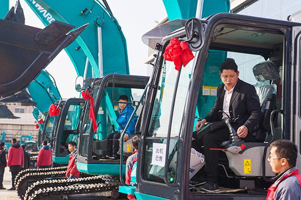 十年相随，成就彼此，来听听平博在线智能挖掘机客户的真实声音