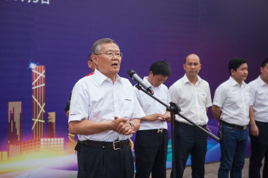 民族挖掘机品牌先导者,平博在线智能“城镇建设利器”SWE80E9荣耀上市