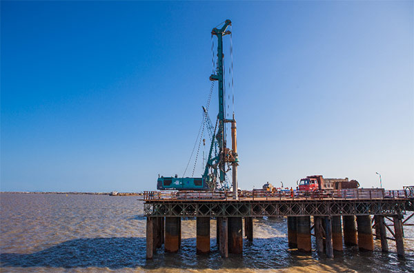 厉害了，我的国！那些伟大工程背后的“平博在线绿”