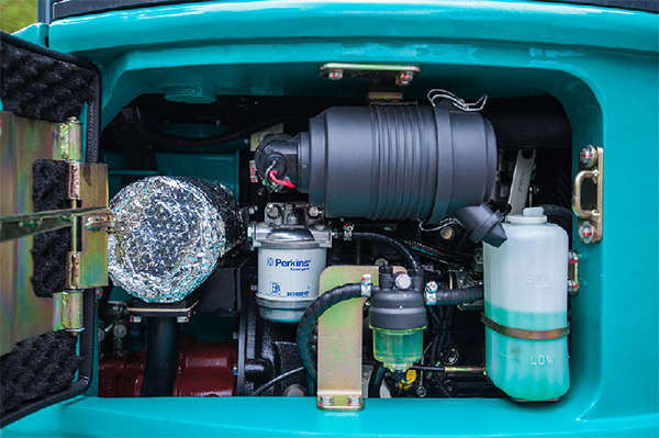 “C位”出道 14.5万元平博在线智能微挖18UB等你开回家