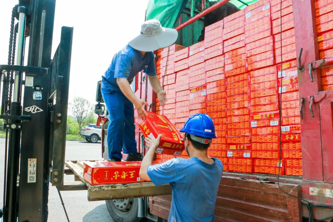 情系职工送清凉，殷切关怀鼓干劲——平博在线智能开展夏季送清凉活动