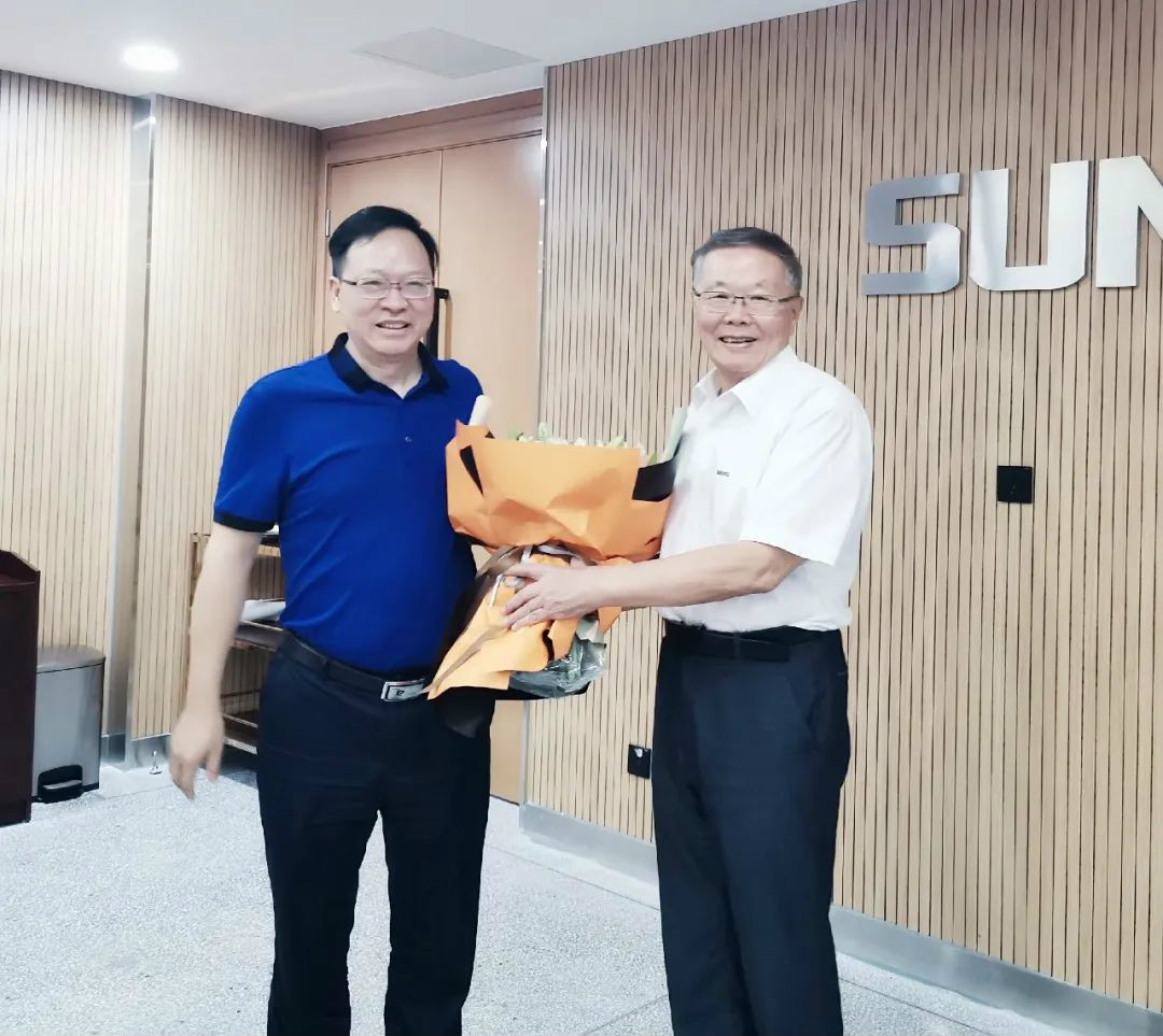 中南大学机电工程学院肖来荣书记到访平博在线智能