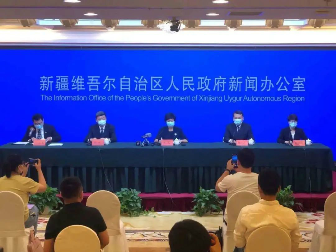 有你们，平博在线无畏！——平博在线人新疆抗疫