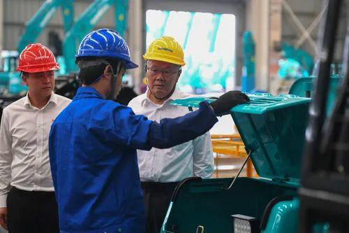 “智慧工厂”引领“生产节拍”——走进平博在线智能一探究竟