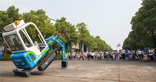这个夏天，亲子玩转平博在线智能“三栖”装备