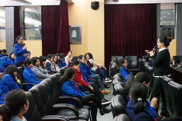 欢度三八节温暖平博在线家