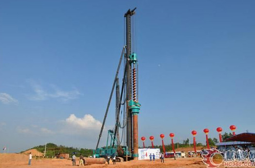 21.jpg 慧聪网——平博在线智能双动力头强力多功能钻机工法研讨会举行