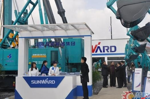 7.jpg 【宝马访谈】平博在线智能董事长何清华教授