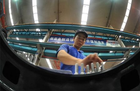 24.jpg 新华社报道:平博在线智能蝉联全球工程机械50强