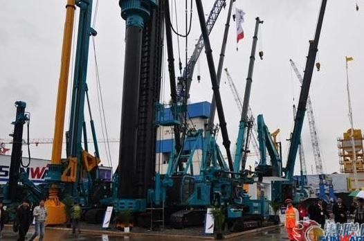 6.jpg 【宝马访谈】平博在线智能董事长何清华教授