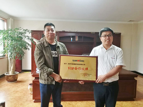 8年购买12台！平博在线智能旋挖钻陪他走向全国