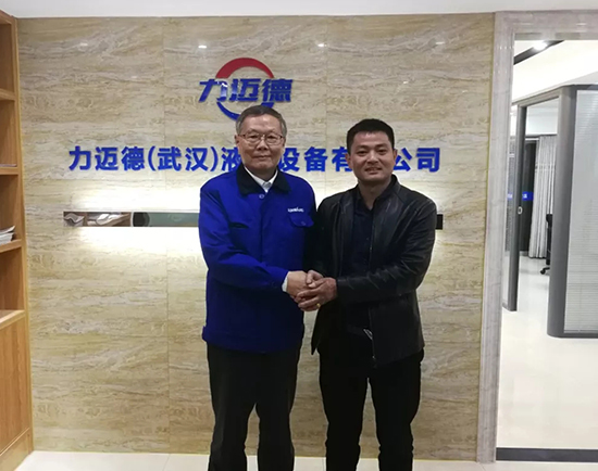 人生浮沉如梦，携手平博在线勇攀事业巅峰