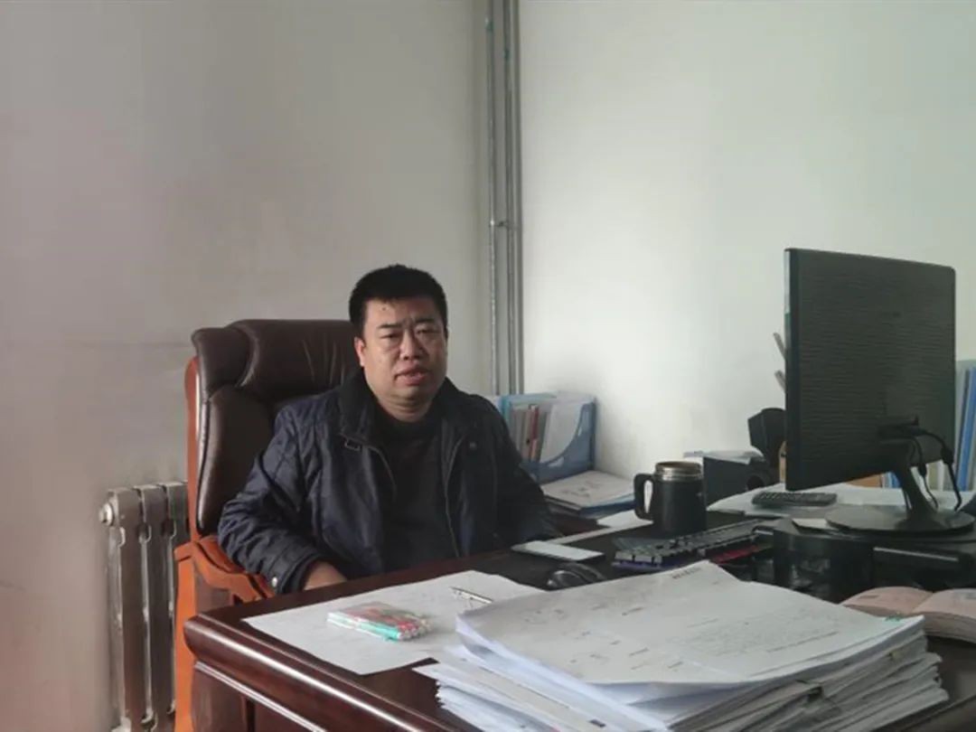 金戈铁马工程路 风雨无阻选平博在线