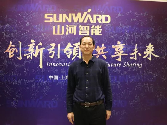 3.5米直径高效入岩，他携平博在线智能旋挖名动山城