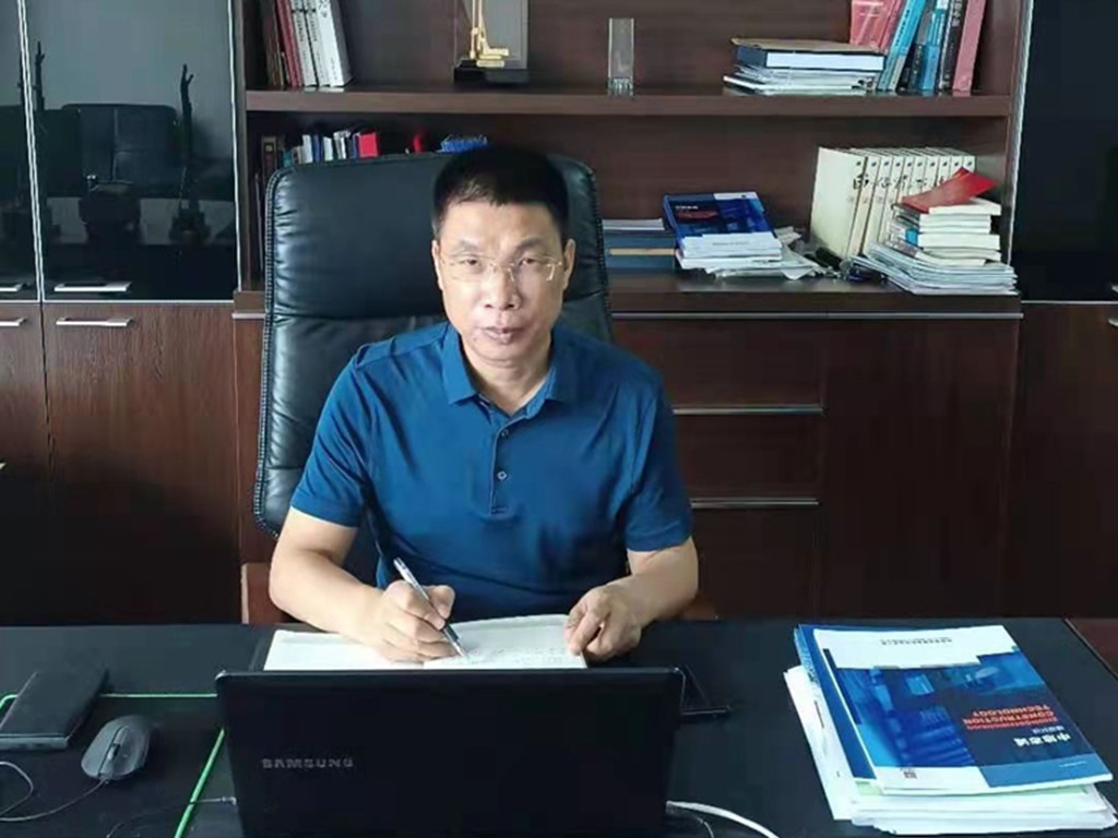 缘起平博在线 | 奋斗三十载!他以“平博在线”铸平博在线