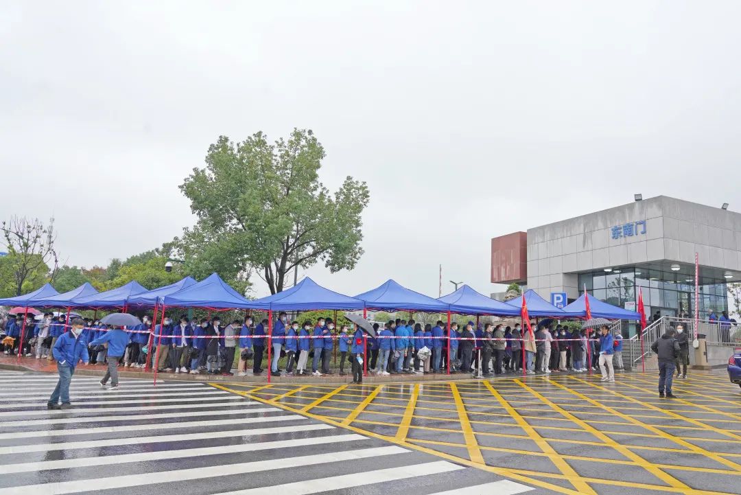 采样完成率近100%！平博在线智能第一时间开展全员核酸检测，保障安全生产