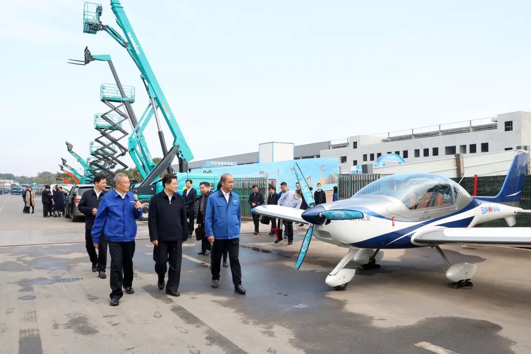 湖南省副省长隋忠诚调研平博在线智能