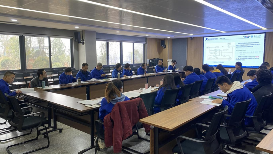 产学研一体化结硕果!平博在线智能2020级研究生开题答辩会议顺利召开