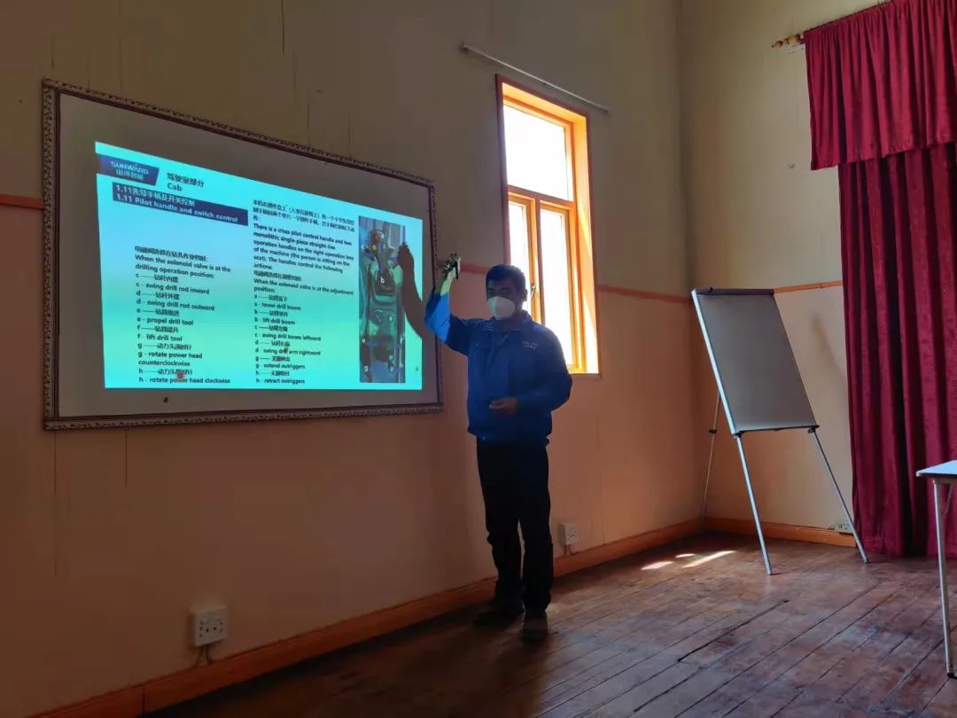 疫情当下，逆行非洲——平博在线智能凿岩设备团队海外服务纪实