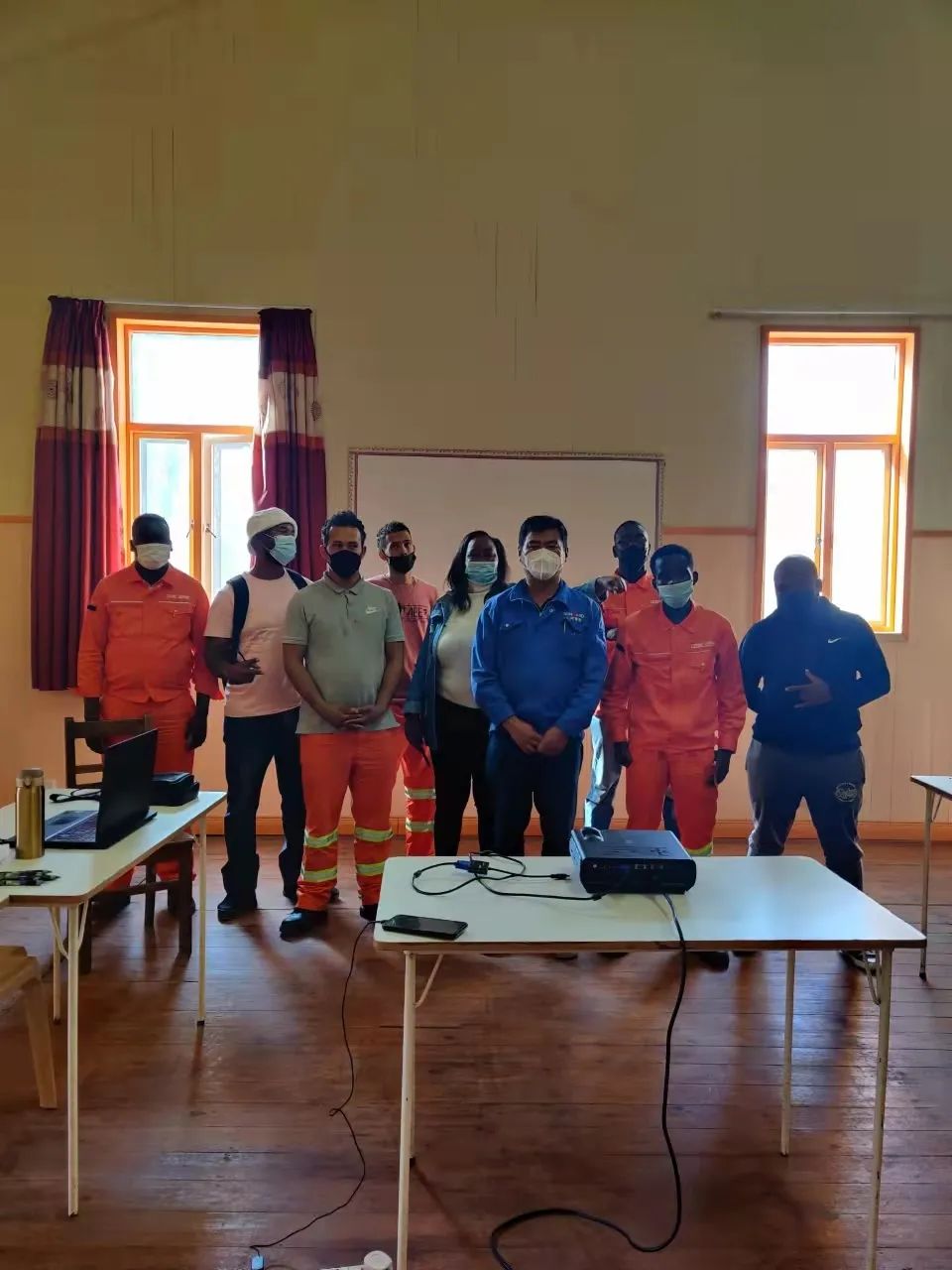 疫情当下，逆行非洲——平博在线智能凿岩设备团队海外服务纪实