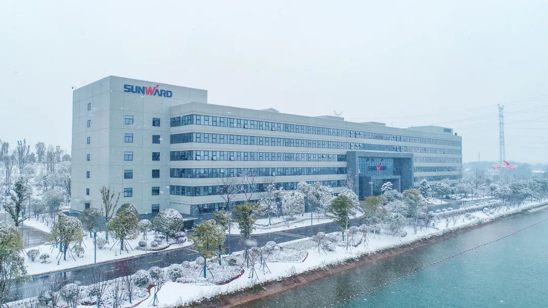 瑞雪兆丰年,邀您共赏雪中平博在线!