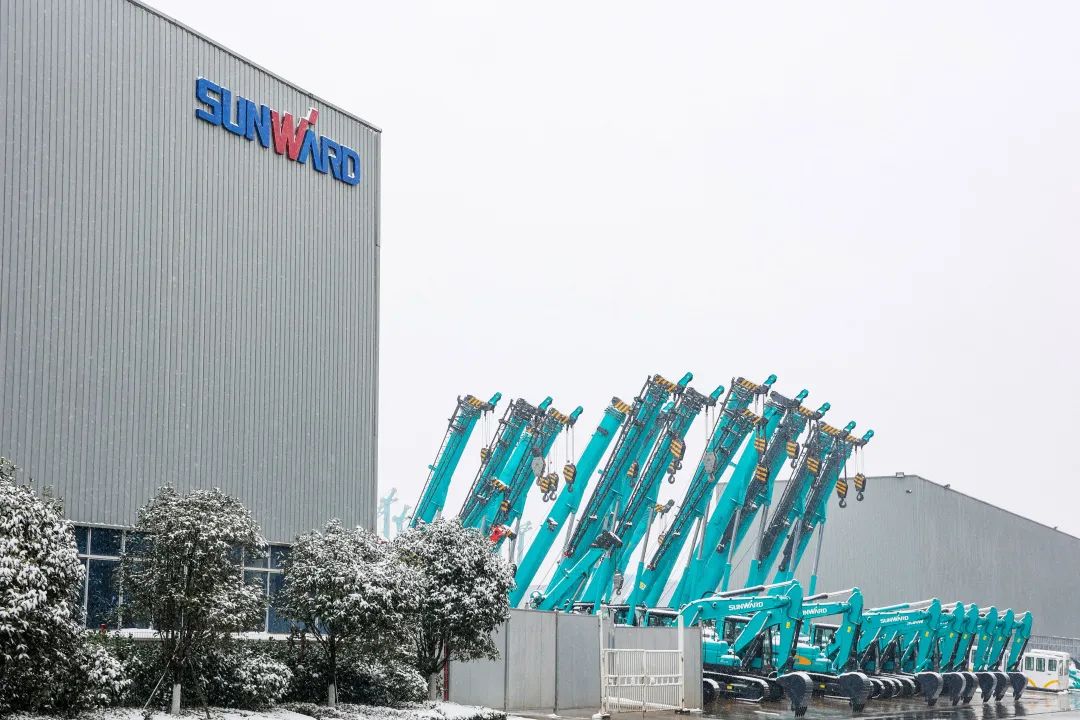 瑞雪兆丰年,邀您共赏雪中平博在线!