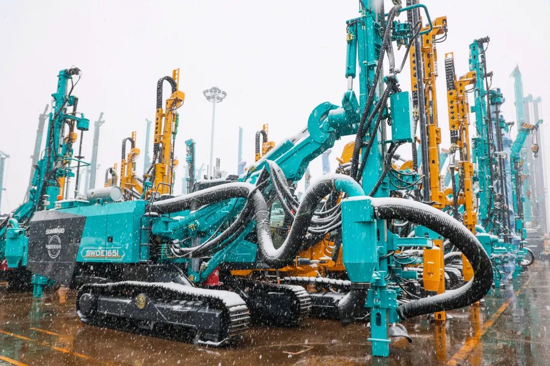 瑞雪兆丰年,邀您共赏雪中平博在线!