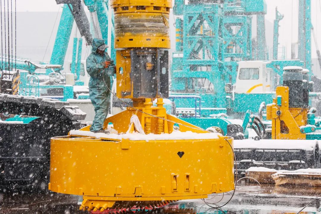 瑞雪兆丰年,邀您共赏雪中平博在线!