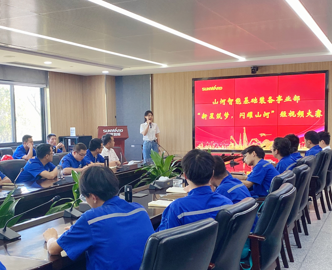 你好 2022!再见 2021!我与平博在线智能共成长