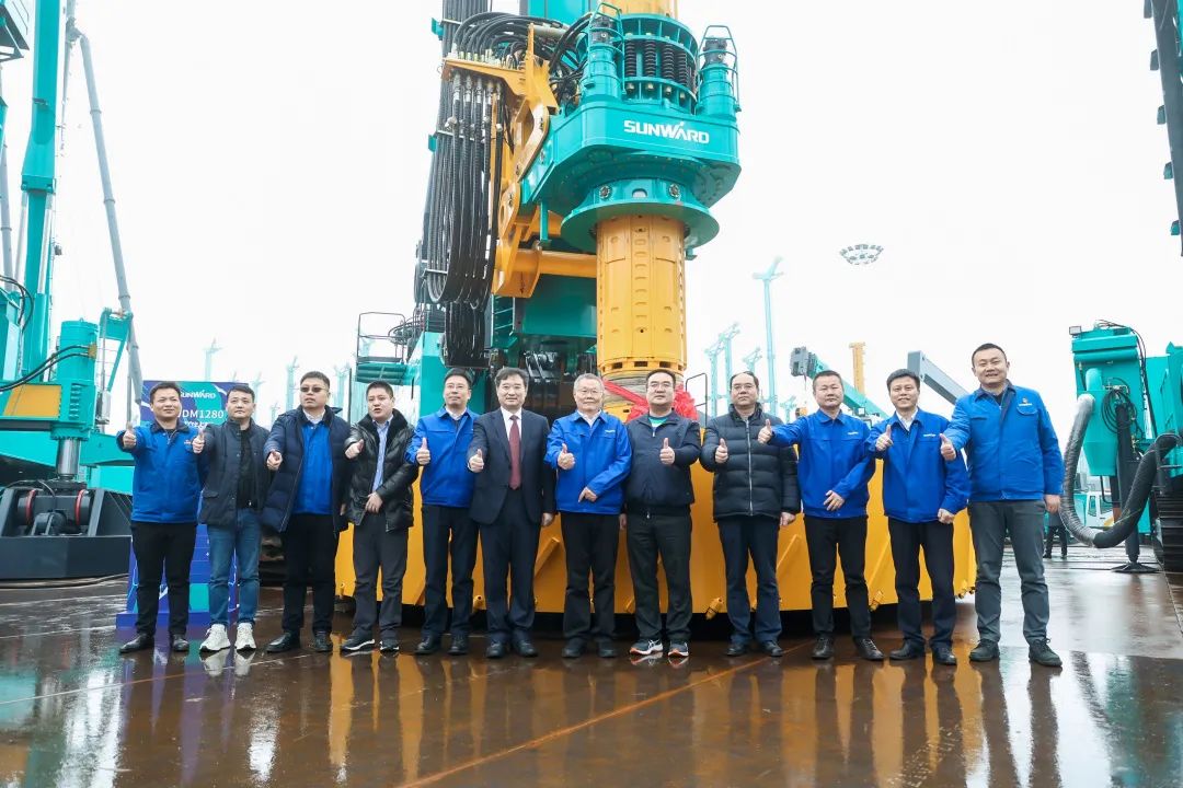 多款产品问鼎世界之最!平博在线智能地下工程装备全球发布会成功举行