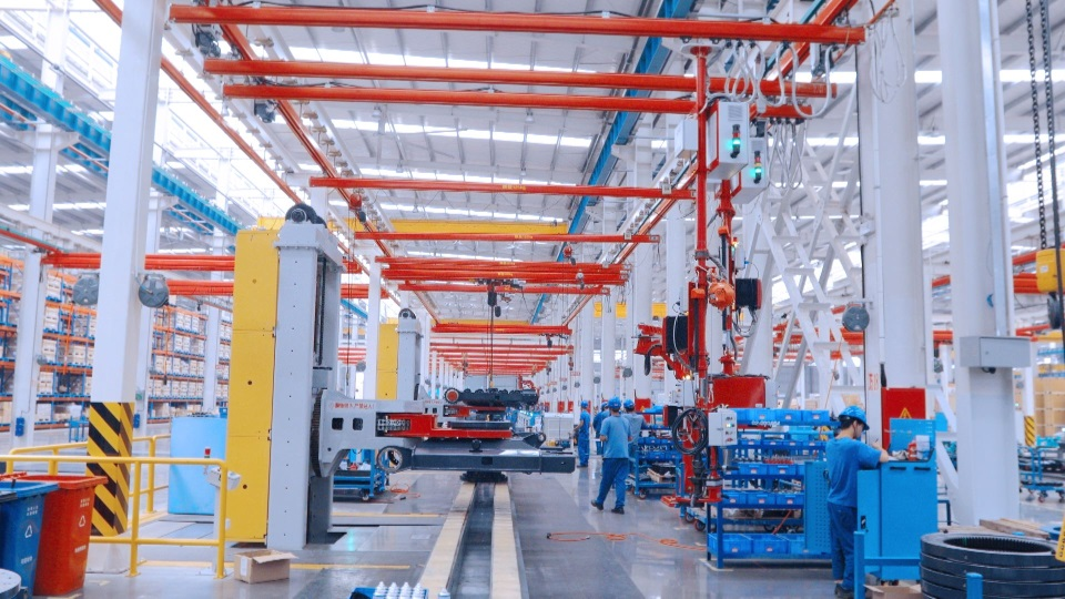 国家四部委共同认定!平博在线智能上榜智能制造试点示范工厂