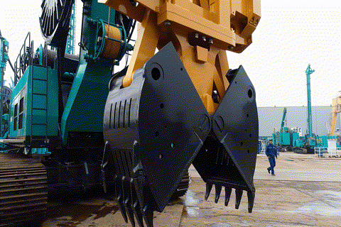 打造“明星产品”！平博在线智能地下连续墙液压抓斗成功发布