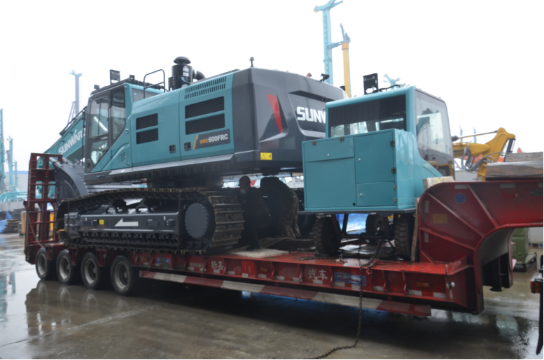 21天交付!平博在线智能大型遥控挖掘机助力智慧矿山建设