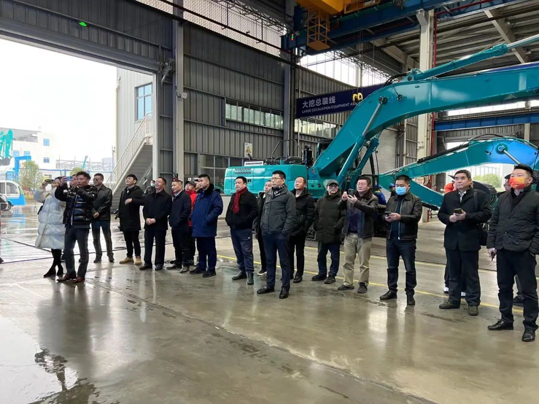 湖南异地商会联合会组织海外湘商来访平博在线智能