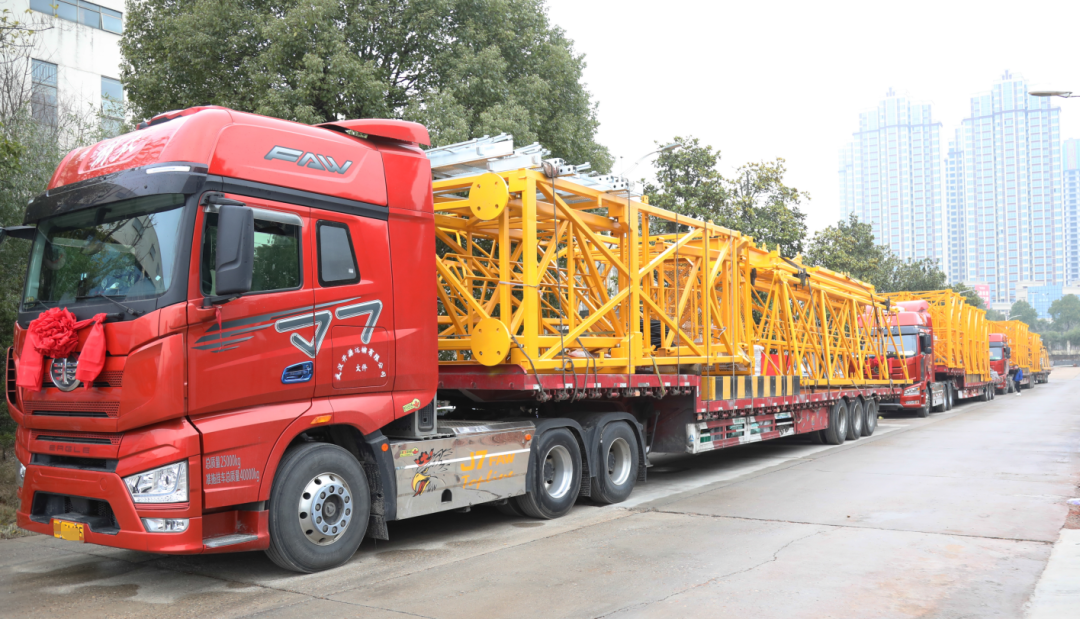 “虎”力全开!平博在线江麓开门红发货仪式隆重举行