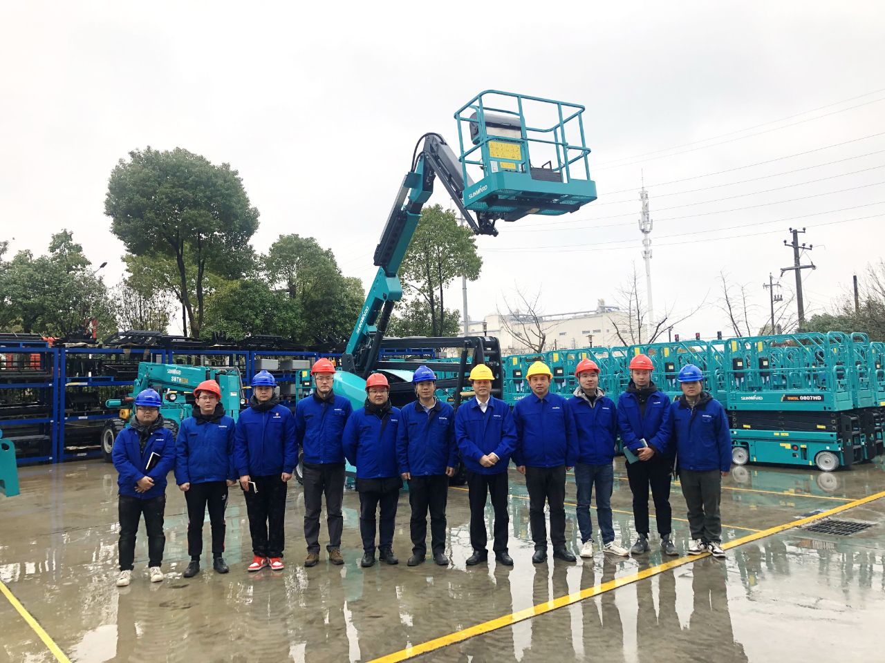 勇闯蓝海！平博在线智能两款臂式高空作业平台正式“出道”