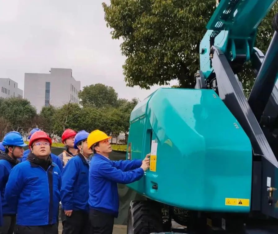 “拳”力出击!平博在线智能首套自主研发臂车控制系统重磅来袭