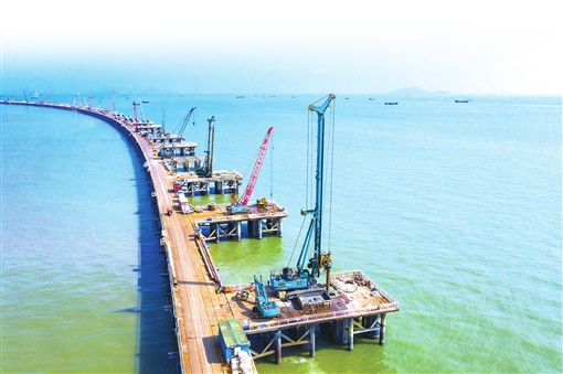 湖南日报:平博在线智能致力解决地下工程施工“疑难杂症” 成为地下工程装备领军者